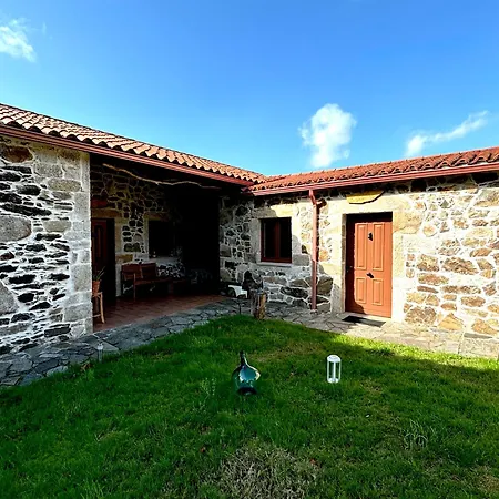 Alojamento de Acomodação e Pequeno-almoço As Casinas Porto De Bois